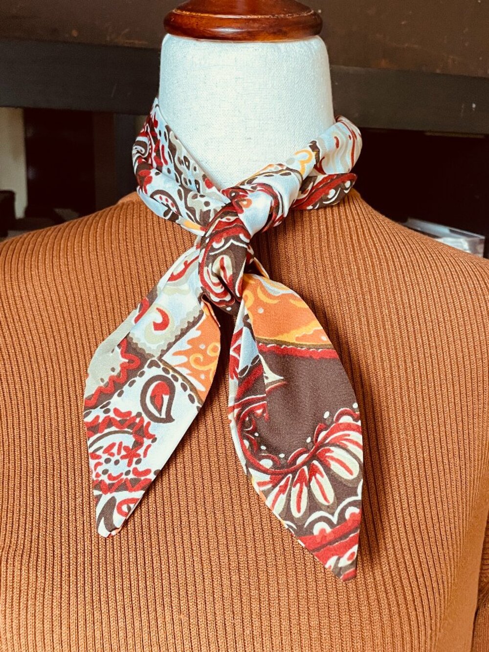 vintage scarf - Picture 4 of 6